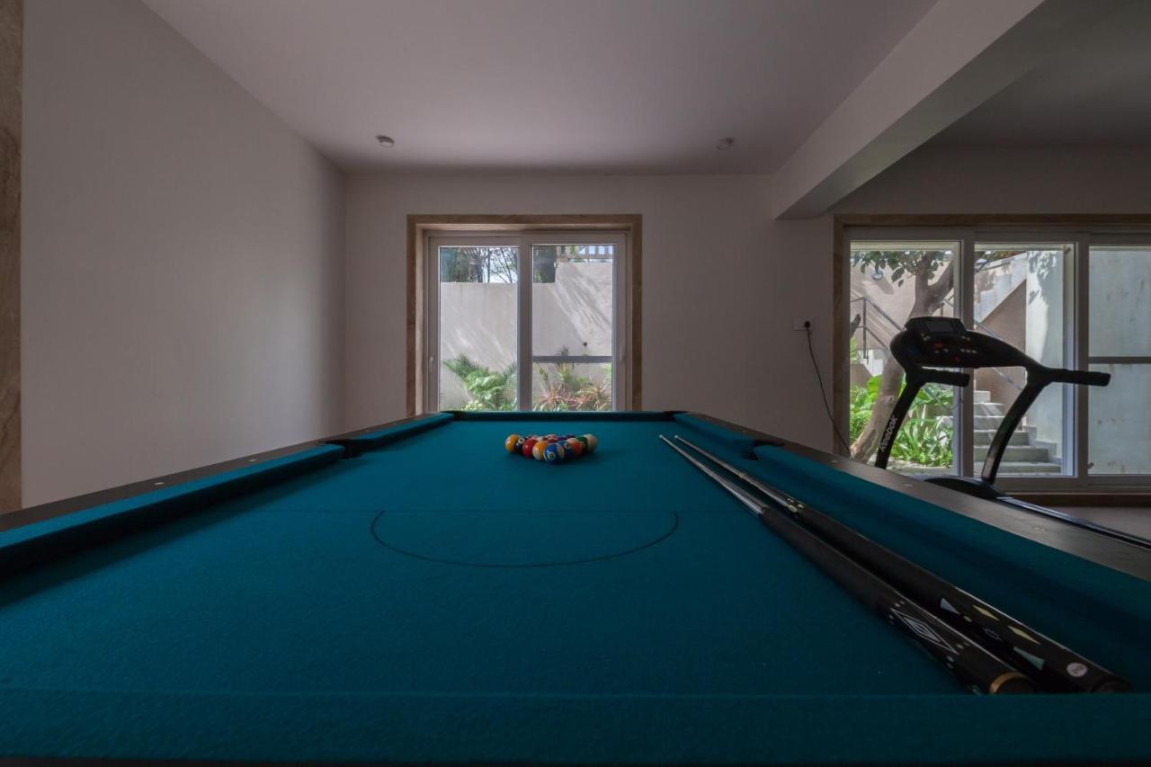 Villa Azul By Stayvista, Offering A Snooker Table, Terrace, Swimming Pool & A Spacious Lawn With A Charming Gazebo For A Perfect Getaway ロナバラ エクステリア 写真